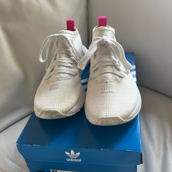 ADIDAS ORIGINALS - Picture 2 of 3